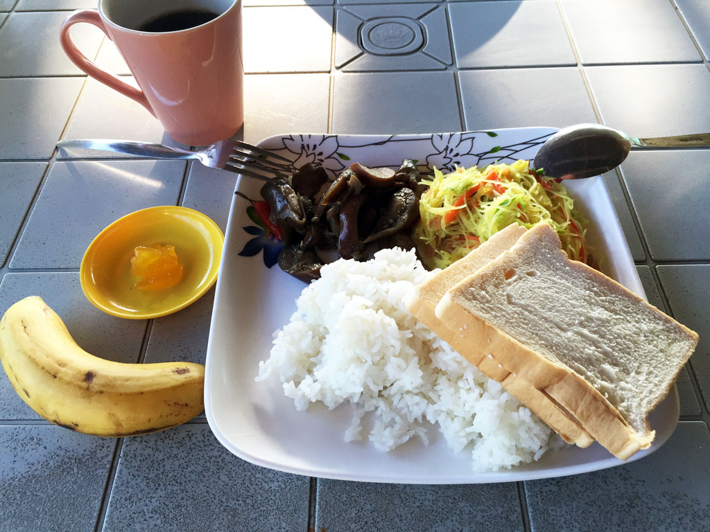 炭水化物多すぎな朝食