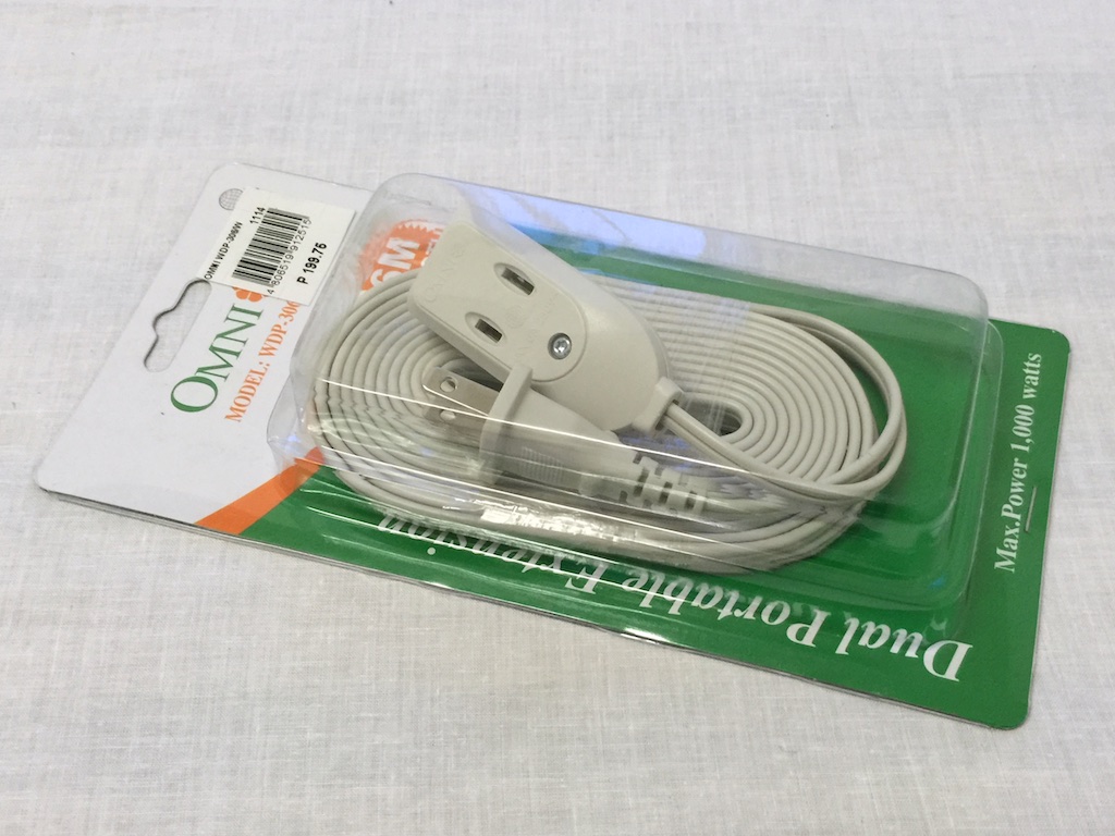 フィリピンで買った電源延長ケーブル