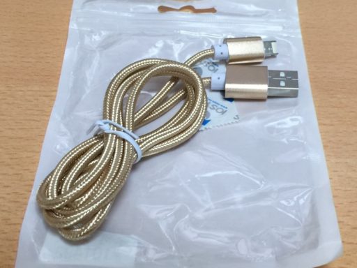 Lightning & Micro USBケーブル